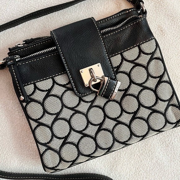 Nine West crossbody purse - Picture 2 of 8